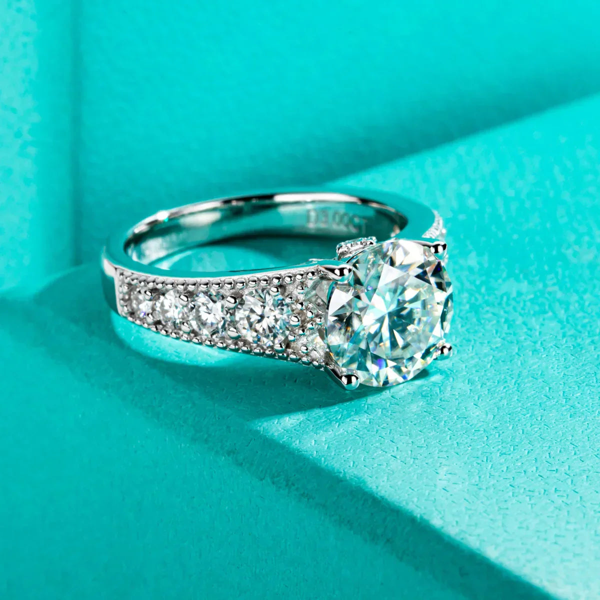 3 CT Round Cut Moissanite Engagement Ring