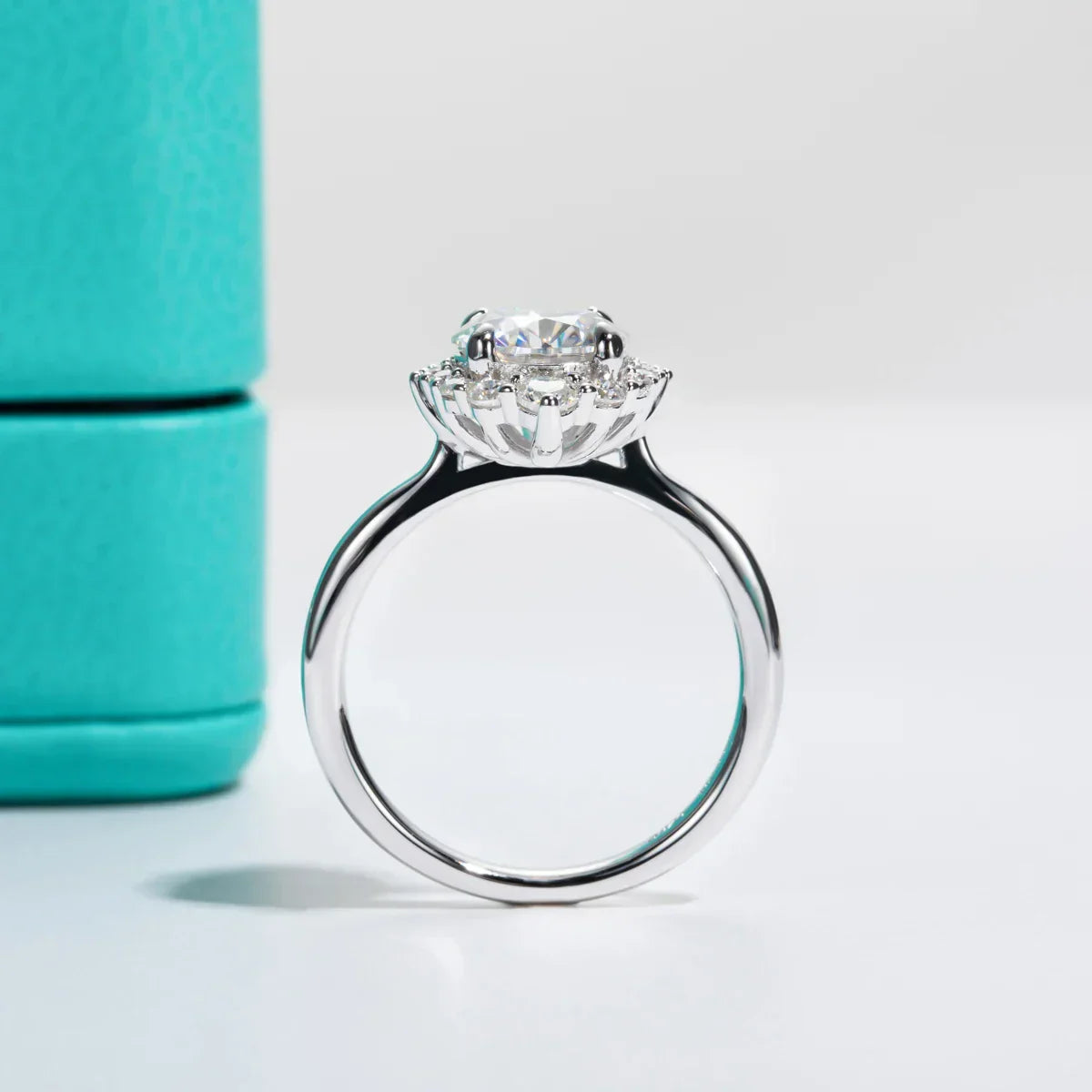 2CT Round Cut Moissanite Halo Engagement Ring