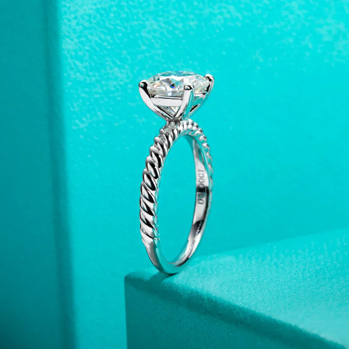 VVS1 D Color 2CT/3CT Moissanite Engagement Ring