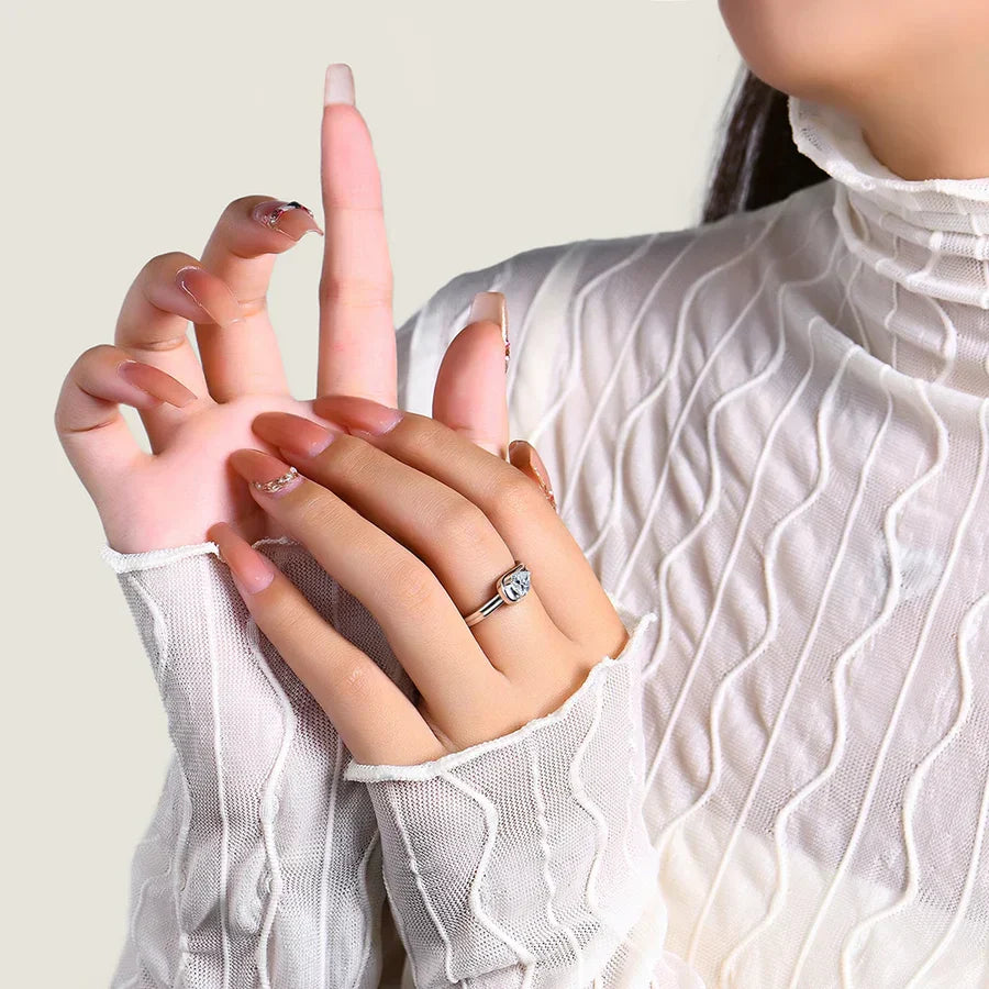 VVS1 D Color Pear Cut Moissanite Promise Ring