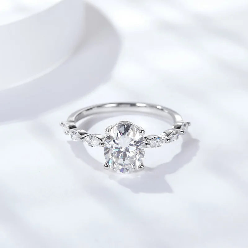 2CT Oval Cut Moissanite Engagement Ring
