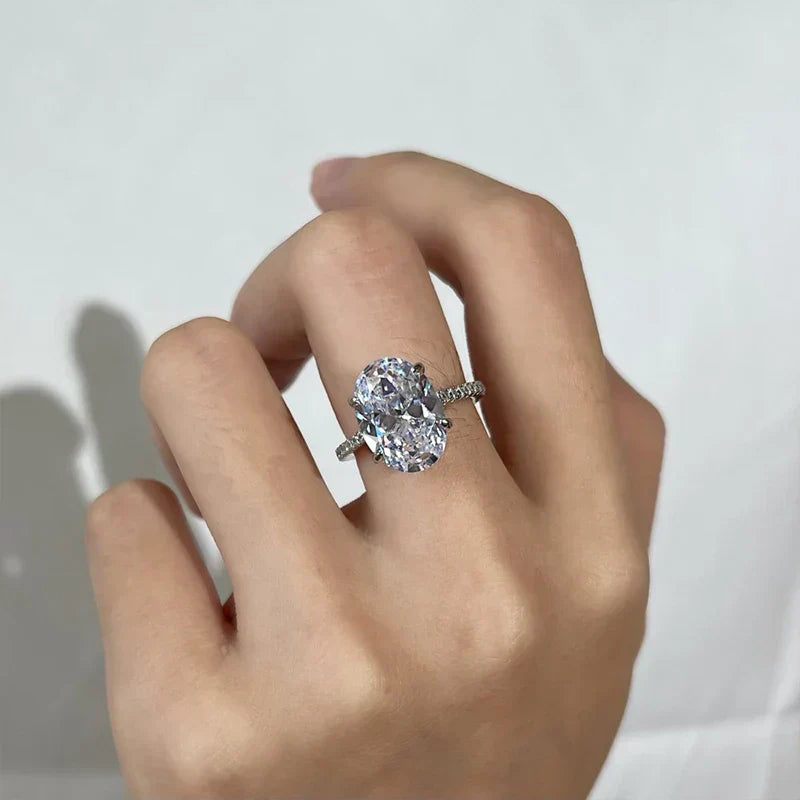 VVS1 D Color 3 CT Oval Cut Moissanite Engagement Ring