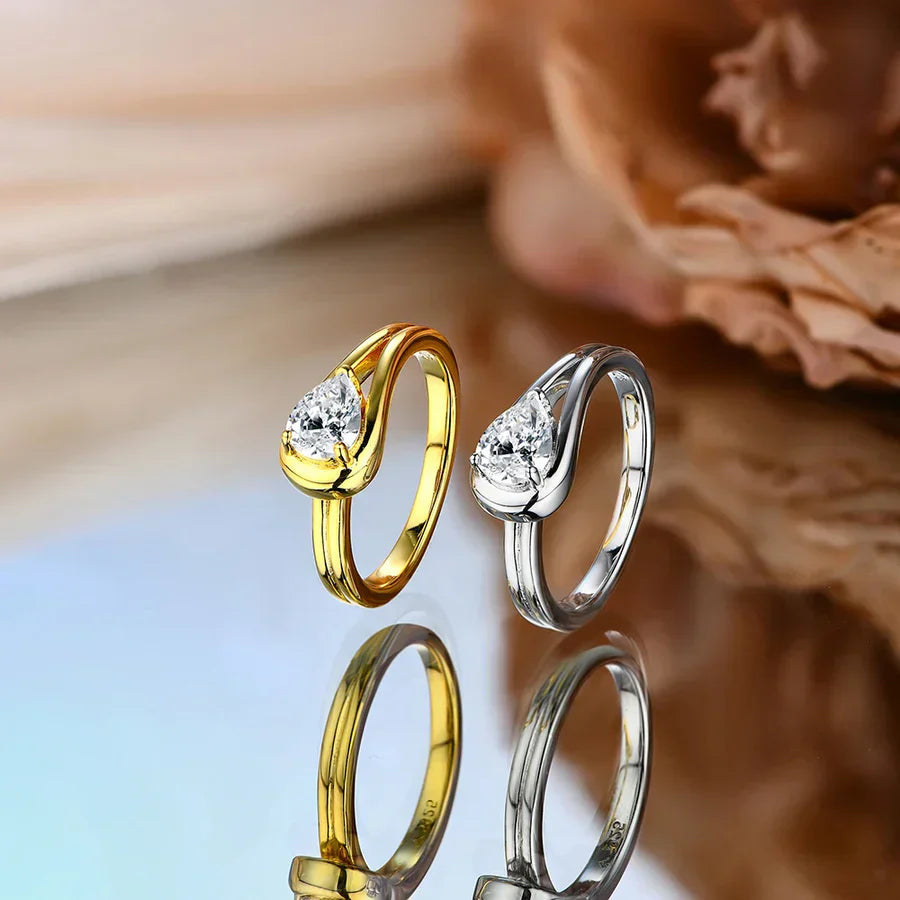 VVS1 D Color Pear Cut Moissanite Promise Ring