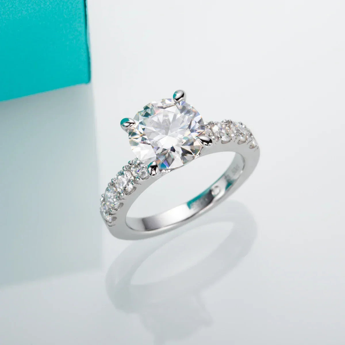 3.5 CT Round Cut Moissanite Engagement Ring Set